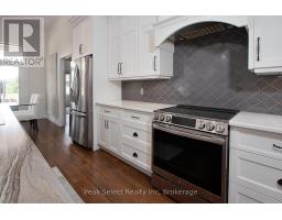 343 TRACY STREET - 17