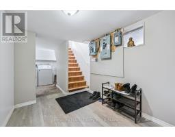 319 VICTORIA STREET S - 32