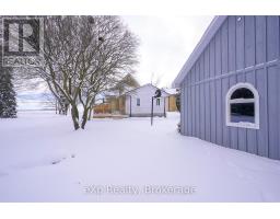 78 VICTORIA AVENUE E - 40