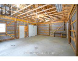 78 VICTORIA AVENUE E - 43