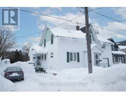 450 INKERMAN STREET W - 4