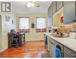 450 INKERMAN STREET W - 9