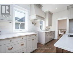 17 DIAMOND STREET - 30