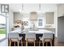 17 DIAMOND STREET - 32