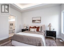 17 DIAMOND STREET - 36