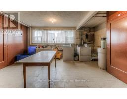 15 FLORAL CRESCENT - 13