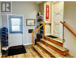 12 VELMA STREET - 21