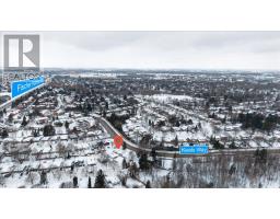 400 MIDWOOD CRESCENT - 37