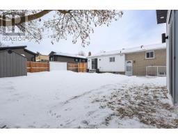 151 BEDFORD DRIVE - 39