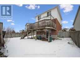 425 MISTY CRESCENT - 30