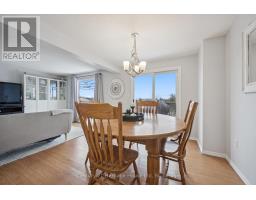 425 MISTY CRESCENT - 9