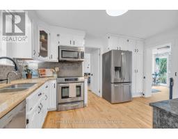 161 HERBERT STREET - 13