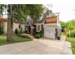 161 HERBERT STREET - 4