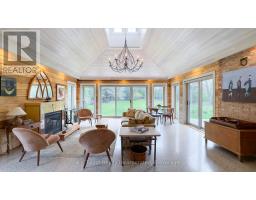 16 CHINIQUY STREET - 22