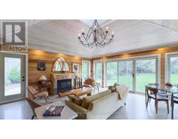 16 CHINIQUY STREET - 23