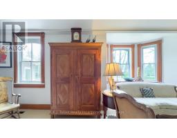 16 CHINIQUY STREET - 27