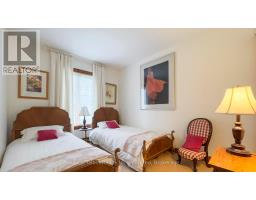 16 CHINIQUY STREET - 42