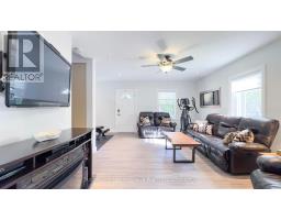 54 WATERLOO STREET - 17