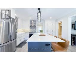 54 WATERLOO STREET - 22