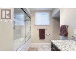 54 WATERLOO STREET - 32