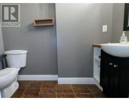 670 REID CRESCENT - 31