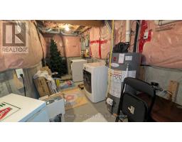 670 REID CRESCENT - 33