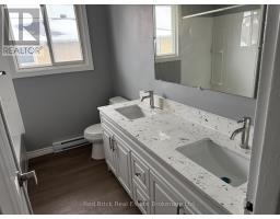 204 VERONICA DRIVE - 13