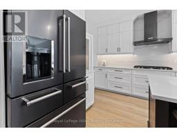 125 PUGH STREET E - 12