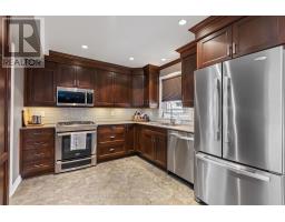 68 SPRUNG COURT - 11