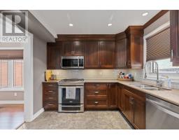 68 SPRUNG COURT - 12