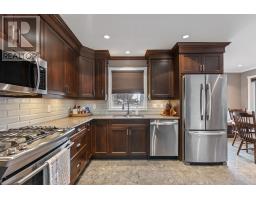 68 SPRUNG COURT - 13