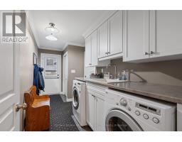 68 SPRUNG COURT - 20