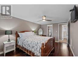 68 SPRUNG COURT - 22