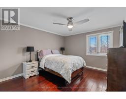 68 SPRUNG COURT - 26