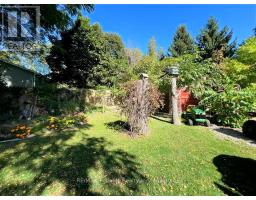 12 SARNIA STREET - 7