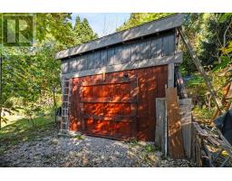 12 SARNIA STREET - 8