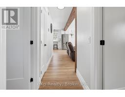 93 ELMA CENTRE STREET - 17