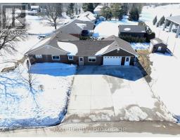 93 ELMA CENTRE STREET - 2