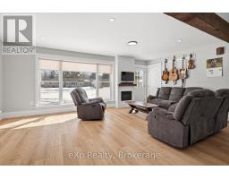 93 ELMA CENTRE STREET - 5