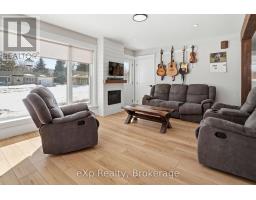 93 ELMA CENTRE STREET - 6