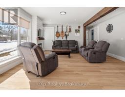 93 ELMA CENTRE STREET - 7