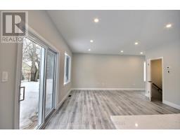 14 ROBERTS STREET N - 4