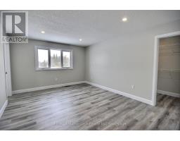 14 ROBERTS STREET N - 8