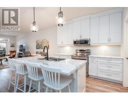 149 RIDGEWOOD CRESCENT - 19