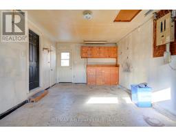 32 DEMILLE STREET - 40