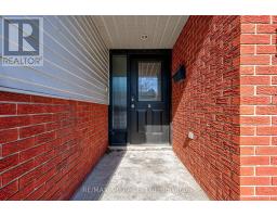 32 DEMILLE STREET - 5