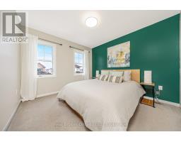 241 PINEGLEN CRESCENT - 23