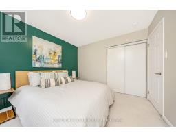 241 PINEGLEN CRESCENT - 24