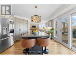 26 SHADYRIDGE PLACE - 15