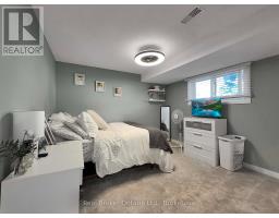 46 DAVIS STREET W - 21